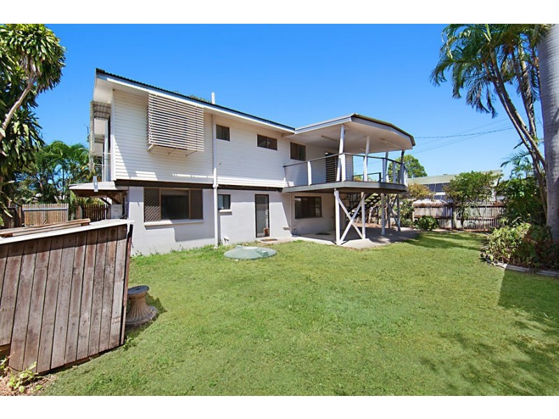 6 Cay Street, Saunders Beach QLD 4818