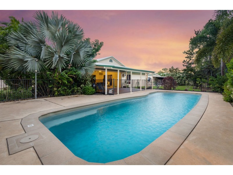 8 Brenton Circuit, Deeragun QLD 4818