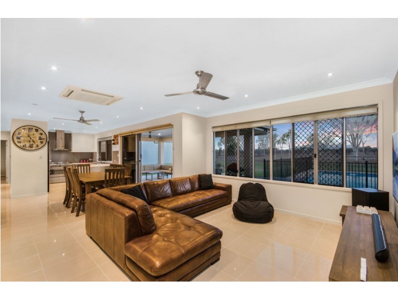 49 Blackview Avenue, Black River QLD 4818