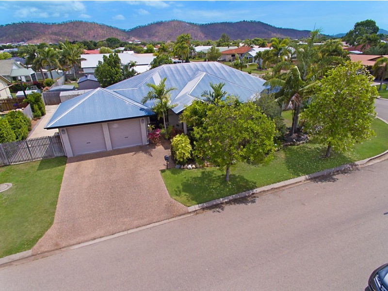 8 Earl Circuit, Kirwan QLD 4817