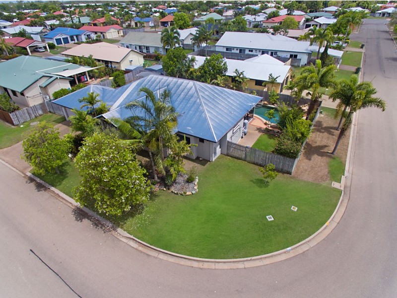 8 Earl Circuit, Kirwan QLD 4817