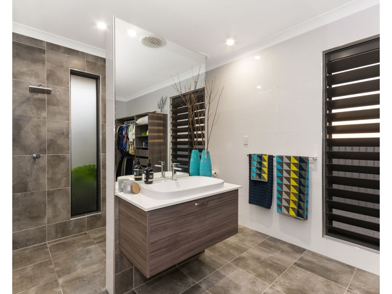 15 Capella Entrance, Burdell QLD 4818