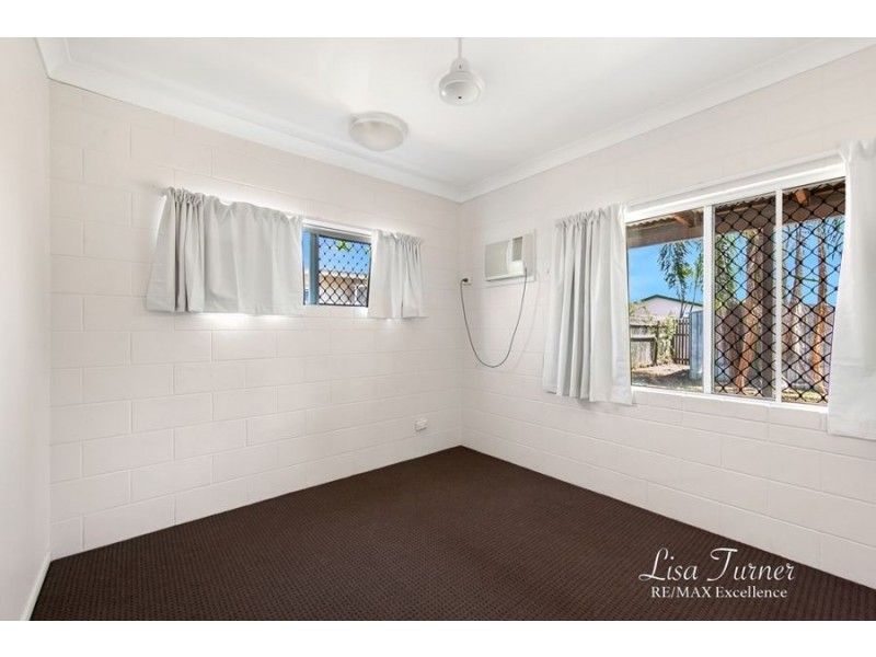 14 Amber Avenue, Rasmussen QLD 4815