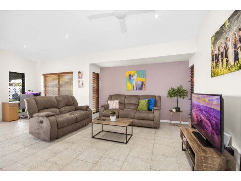 40 Estuary Parade, Douglas QLD 4814