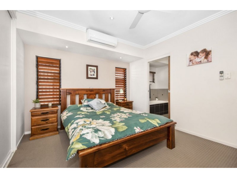 40 Estuary Parade, Douglas QLD 4814