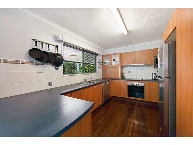 8 Aloomba Crescent, Cranbrook QLD 4814