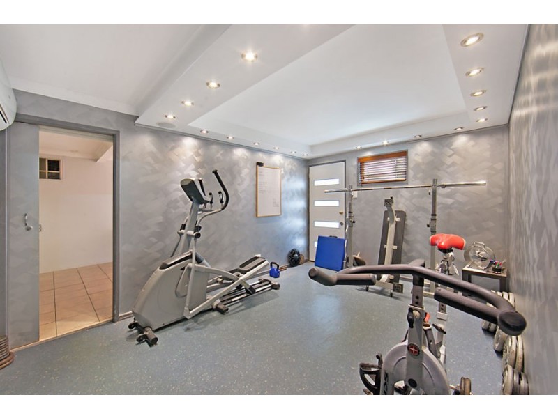 8 Aloomba Crescent, Cranbrook QLD 4814