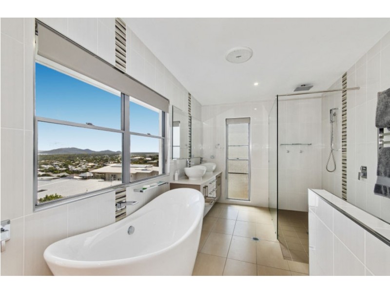 126 Goicoechea Drive, Bushland Beach QLD 4818