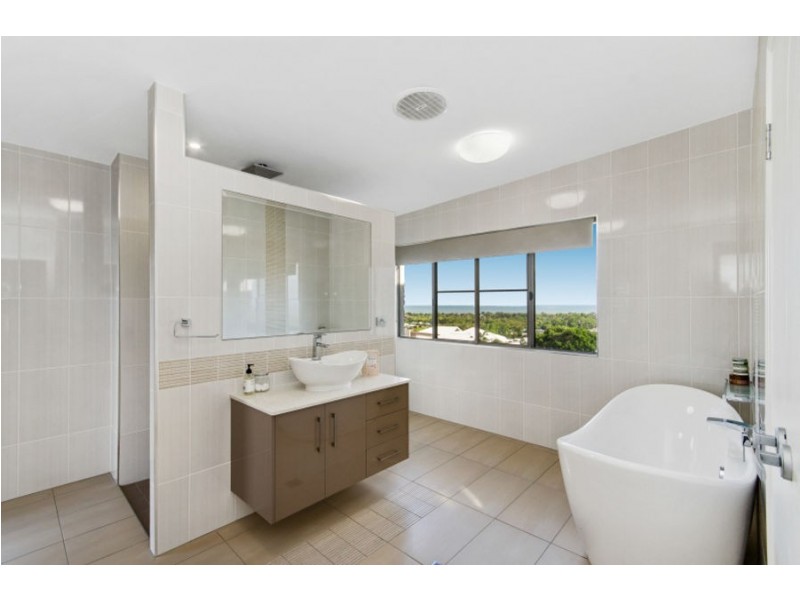 126 Goicoechea Drive, Bushland Beach QLD 4818