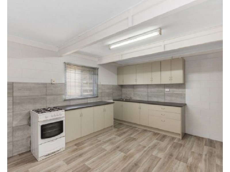 55 Tully Street, South Townsville QLD 4810