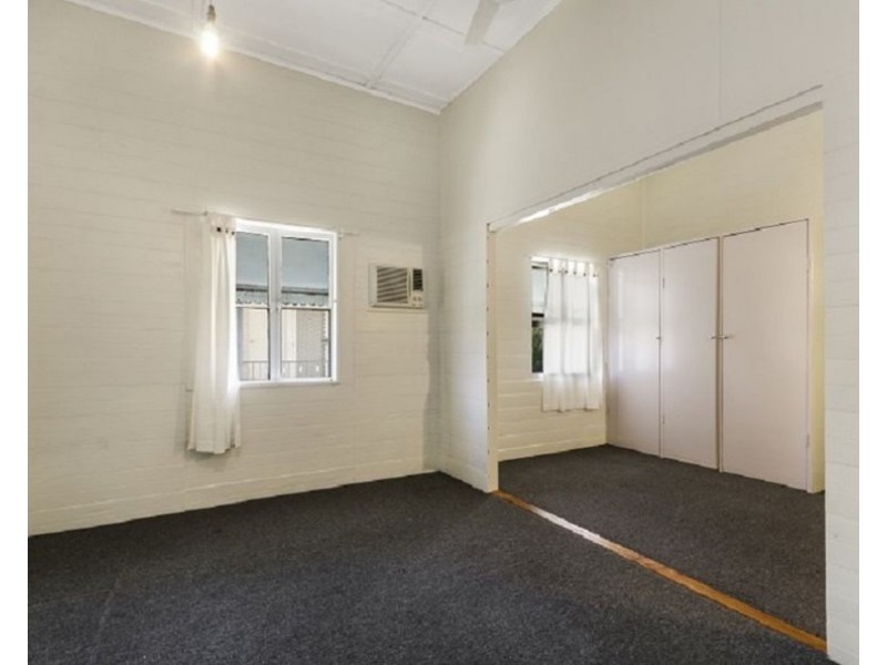 55 Tully Street, South Townsville QLD 4810