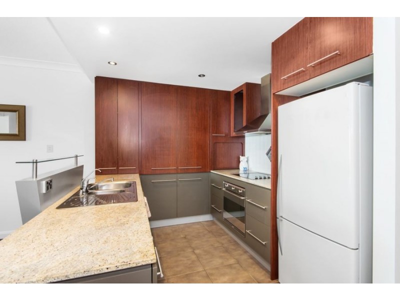 8/12-14 Hale Street, Townsville City QLD 4810