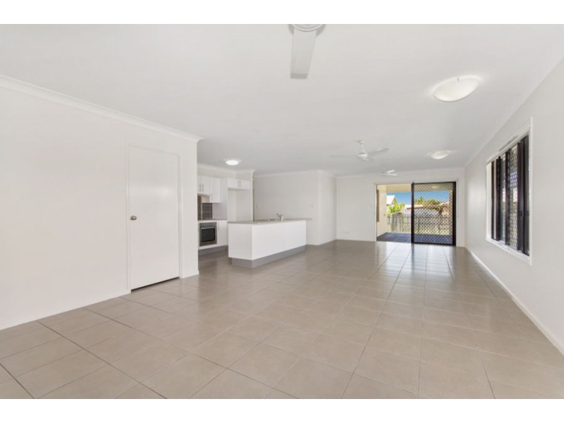 39 Tahlia Circuit, Mount Louisa QLD 4814