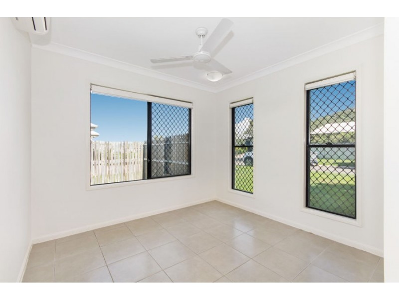 39 Tahlia Circuit, Mount Louisa QLD 4814