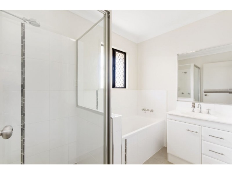 39 Tahlia Circuit, Mount Louisa QLD 4814