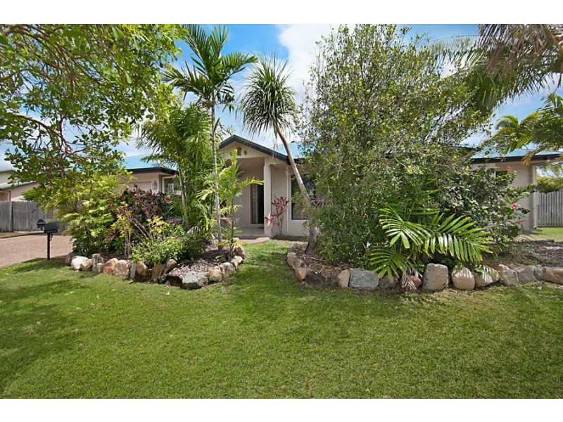 8 Earl Circuit, Kirwan QLD 4817