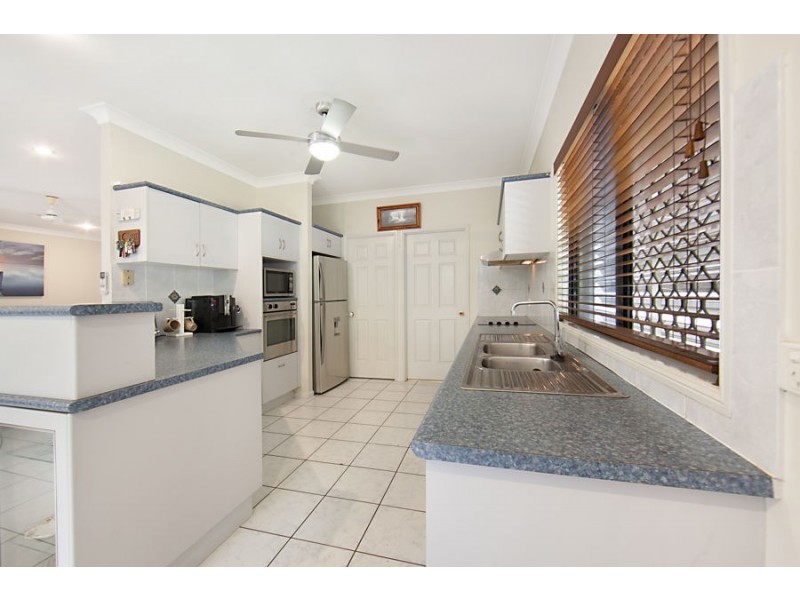 8 Earl Circuit, Kirwan QLD 4817