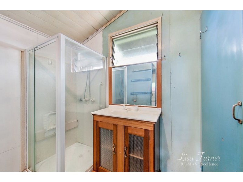 15 Norris Street, Hermit Park QLD 4812