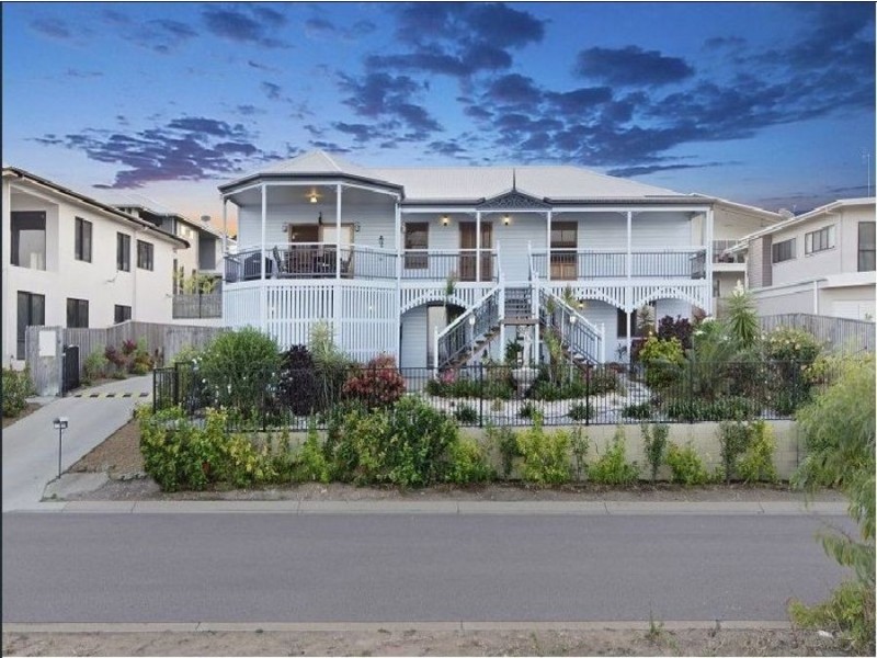 17 Cashell Crescent, Bushland Beach QLD 4818