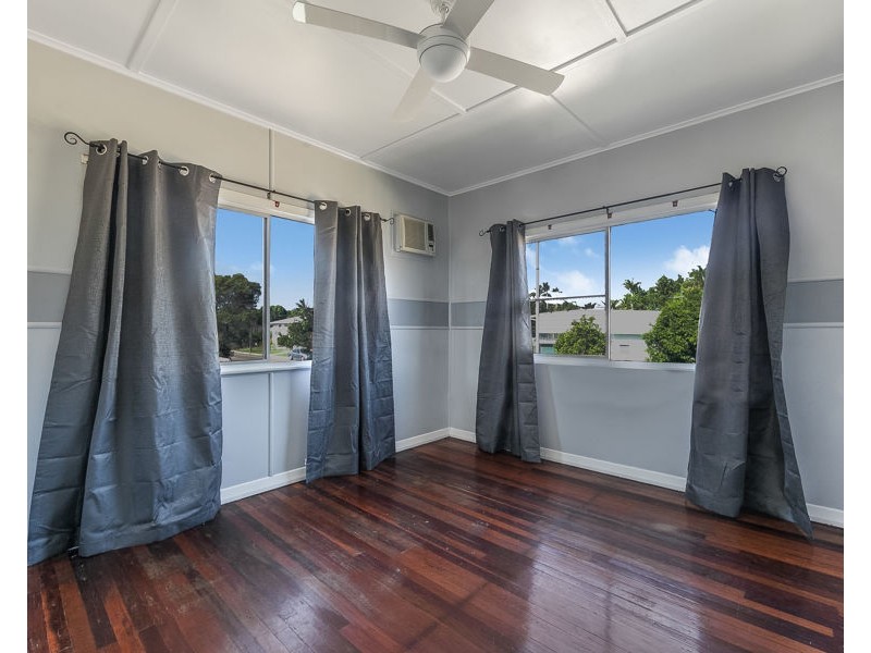 25 Charles Street, Gulliver QLD 4812