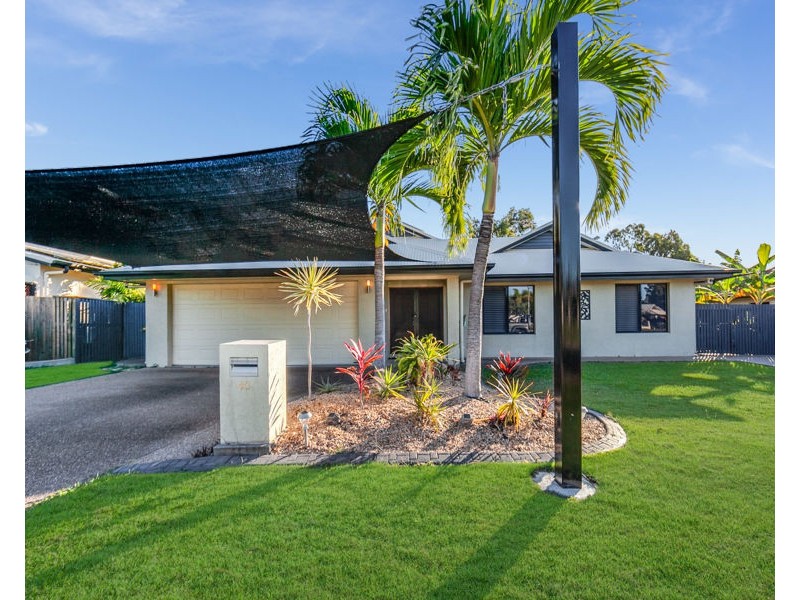 43 Woodwark Drive, Bushland Beach QLD 4818