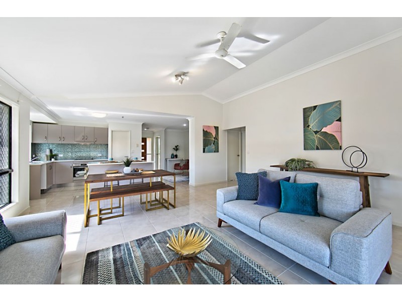 10 Summerlake Circuit, Idalia QLD 4811