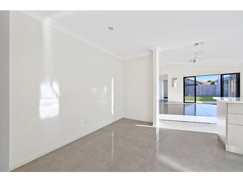 10 Summerlake Circuit, Idalia QLD 4811