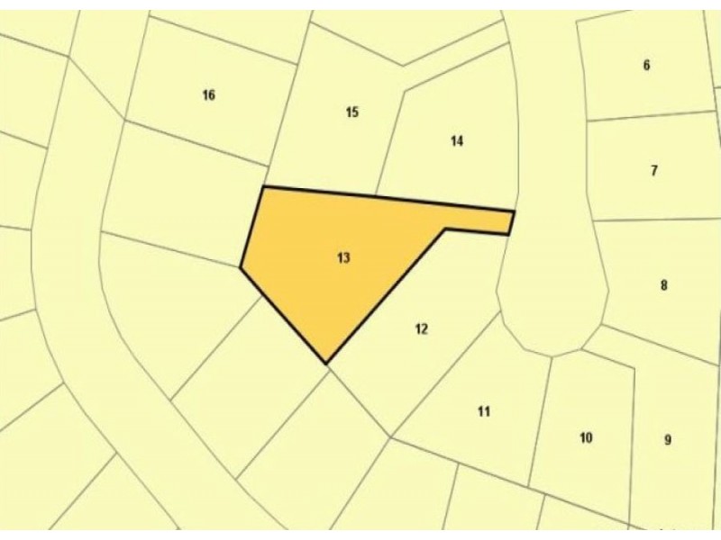 13 Harrier Court, Bushland Beach QLD 4818