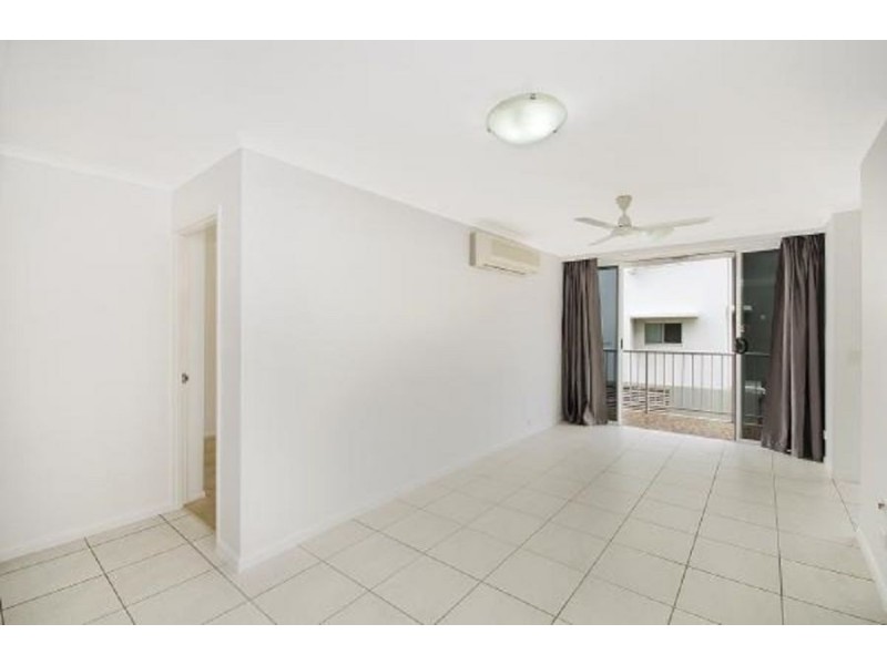 4/6 Hale Street, Townsville City QLD 4810