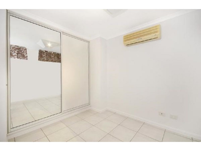 4/6 Hale Street, Townsville City QLD 4810