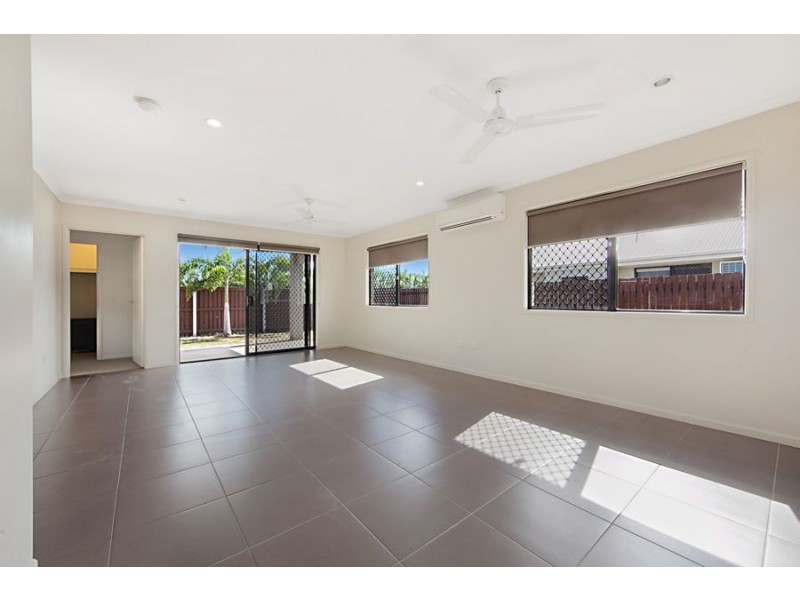 13 Daydream Circuit, Burdell QLD 4818