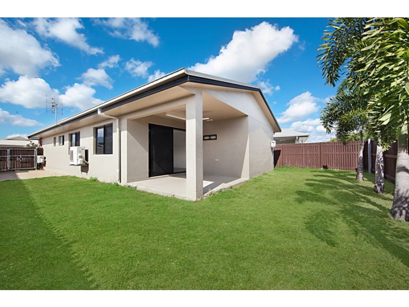 13 Daydream Circuit, Burdell QLD 4818