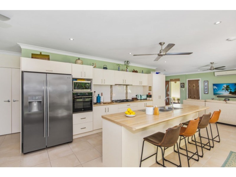 375 Garland Road, Bushland Beach QLD 4818