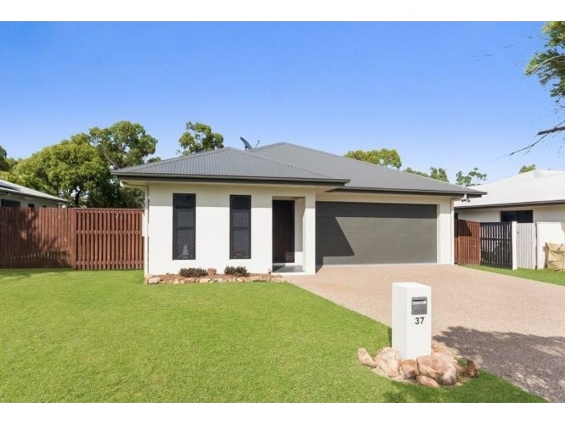 37 Woodwark Drive, Bushland Beach QLD 4818