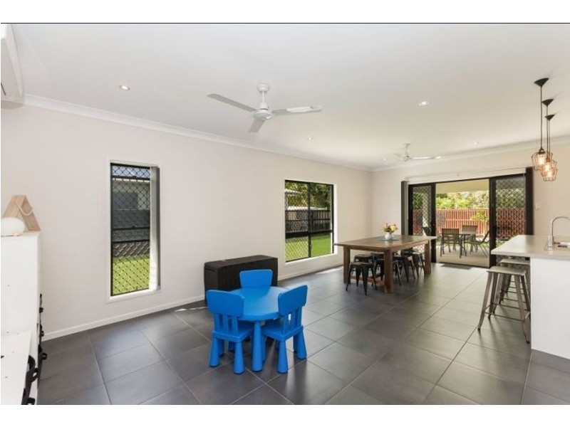 37 Woodwark Drive, Bushland Beach QLD 4818