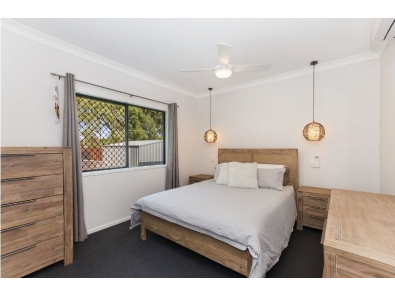 37 Woodwark Drive, Bushland Beach QLD 4818