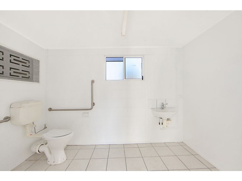 499 Ross River Road, Cranbrook QLD 4814