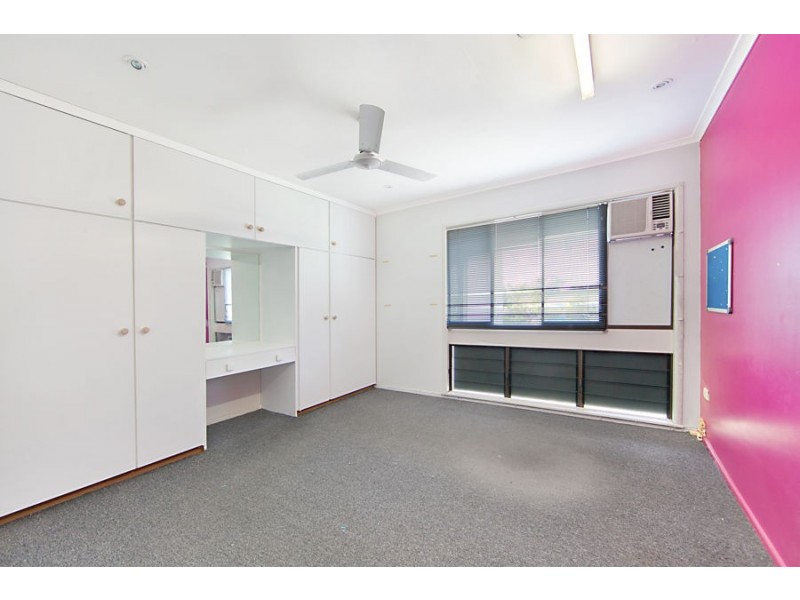 499 Ross River Road, Cranbrook QLD 4814