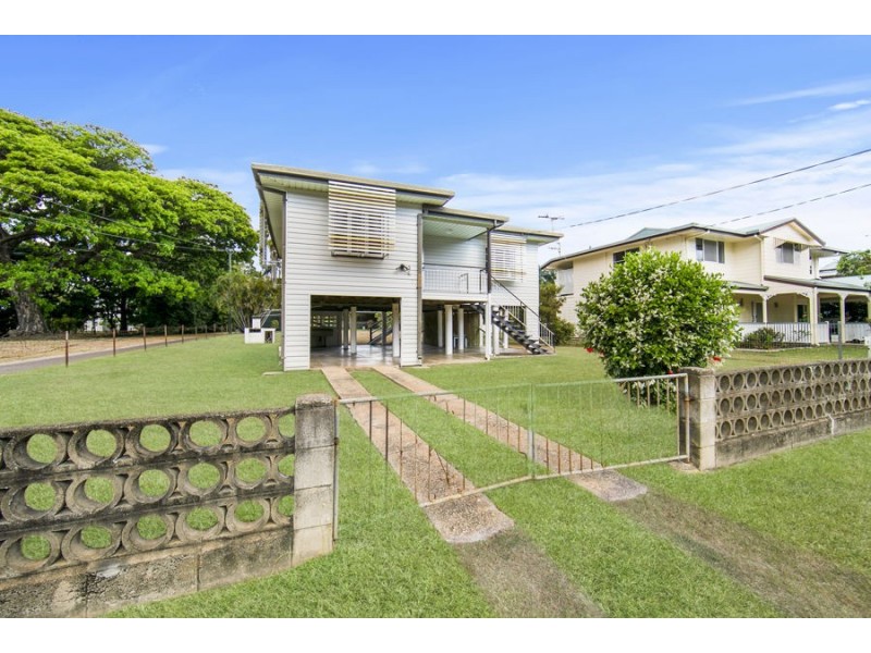 9 McIntyre Street, Mundingburra QLD 4812