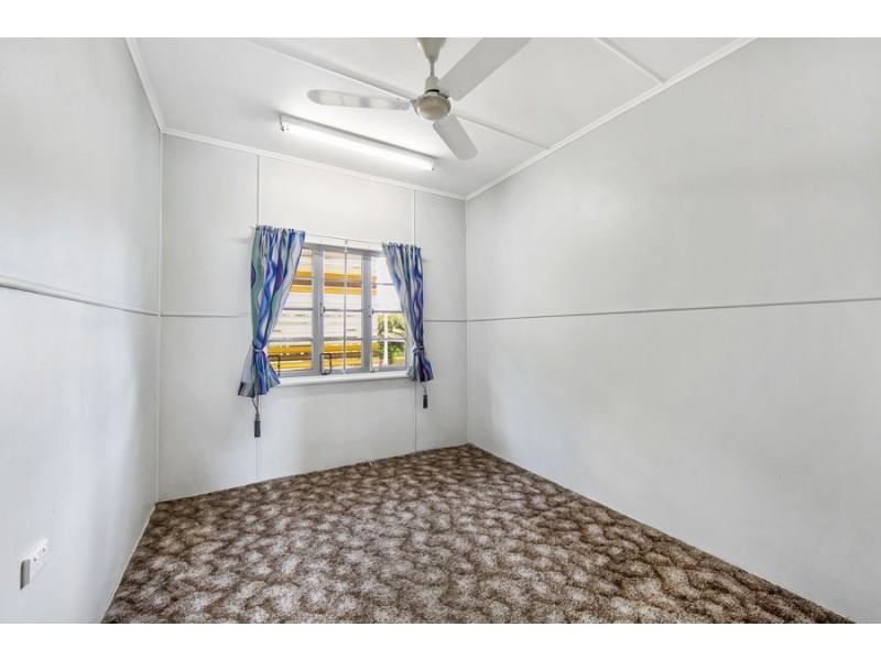 9 McIntyre Street, Mundingburra QLD 4812