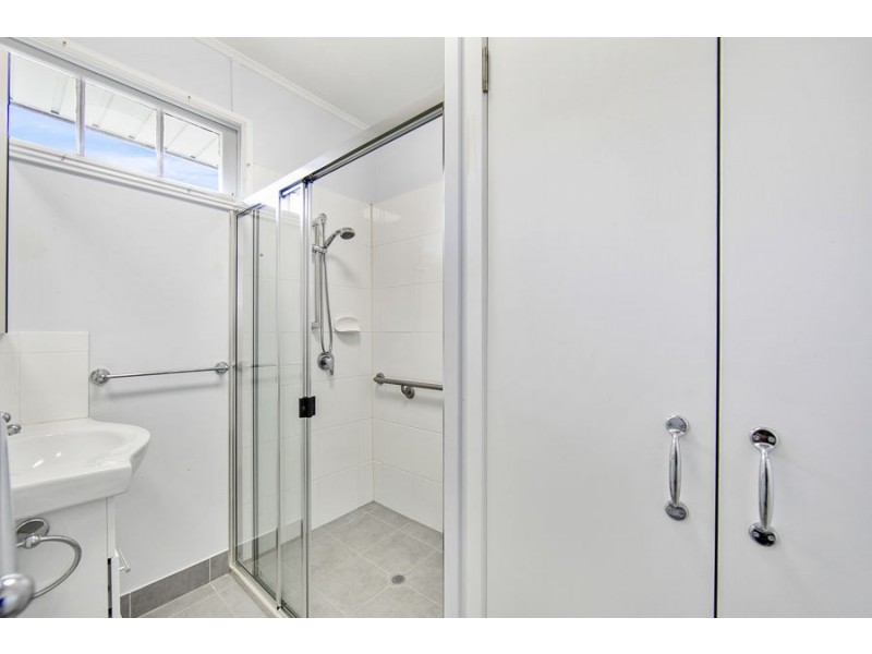 9 McIntyre Street, Mundingburra QLD 4812