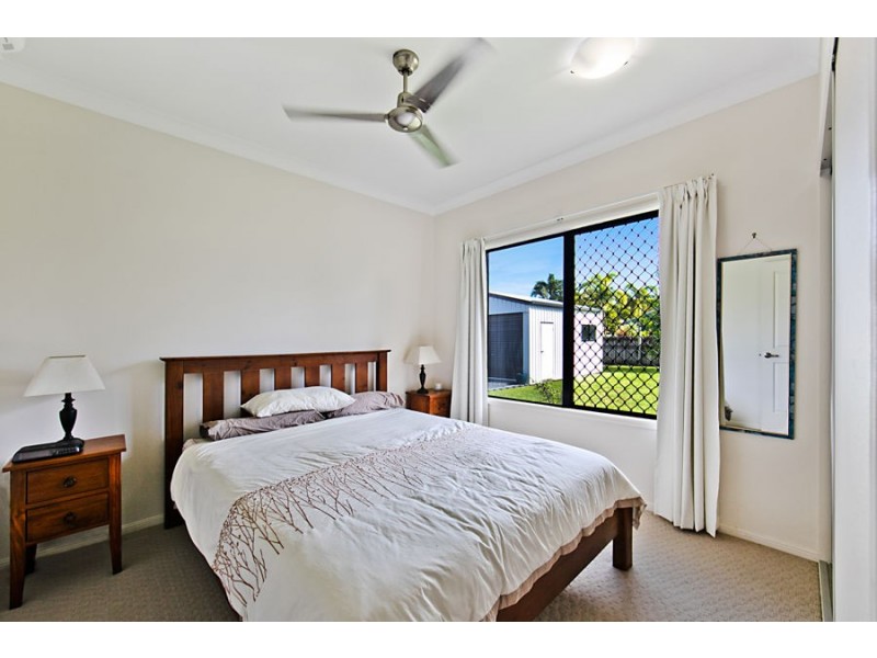 20 Pacific Avenue, Bushland Beach QLD 4818