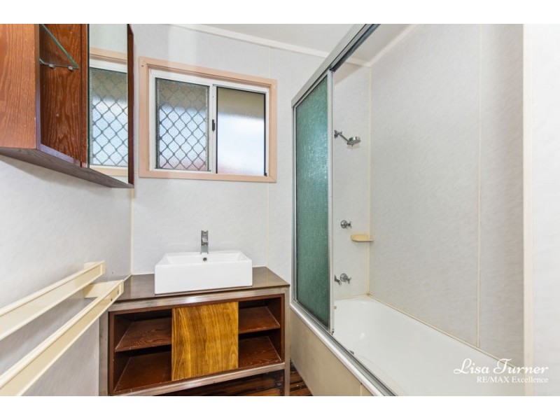 13 Hutchins Street, Heatley QLD 4814