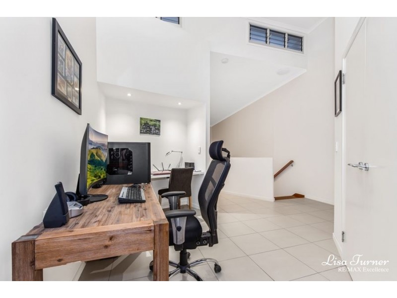 215 Riverside Boulevard, Douglas QLD 4814