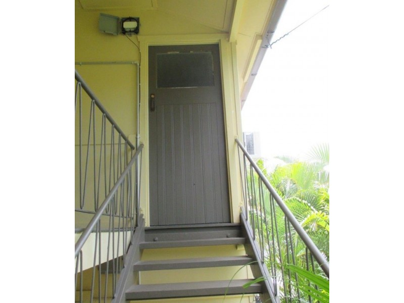 4/12 Humphrey Street, West End QLD 4810