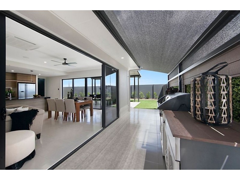 77 Barramundi Circuit, Burdell QLD 4818