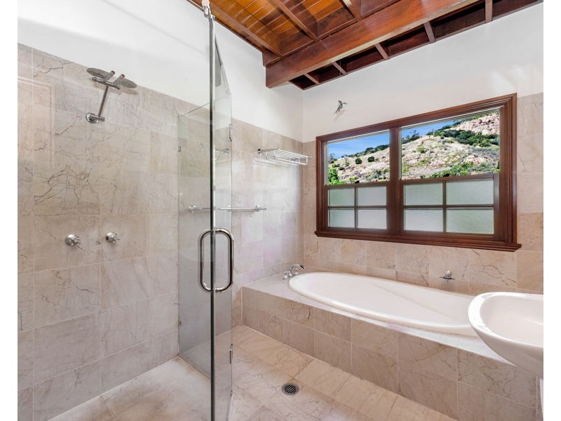 3 Queen Street, North Ward QLD 4810