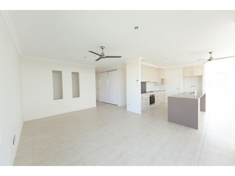 10 Pincer Court, Bushland Beach QLD 4818