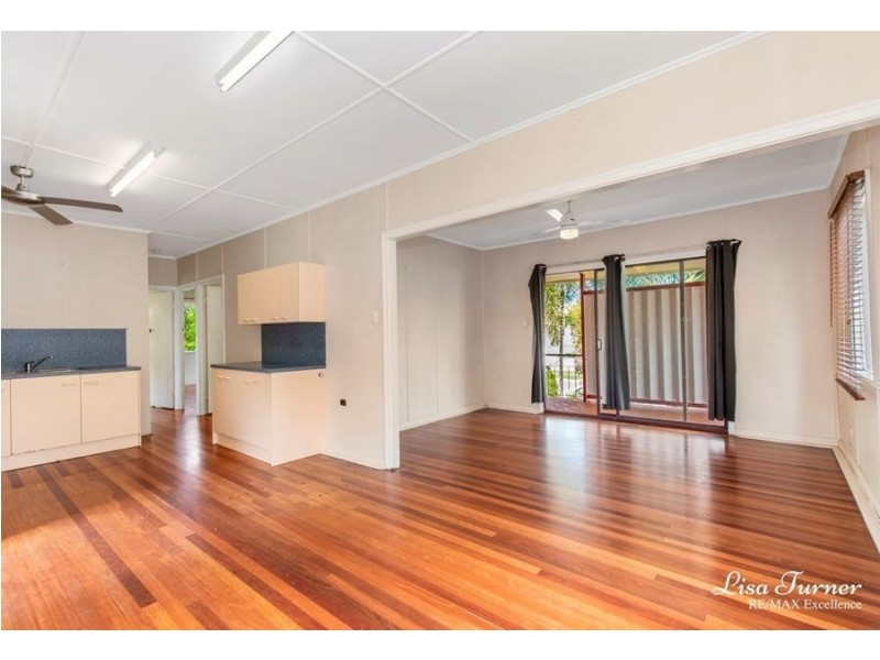 56 Tenth Avenue, Railway Estate QLD 4810