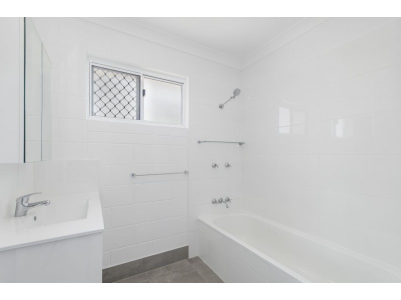 17 Naples Court, Kelso QLD 4815